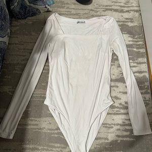 White long sleeve square neck body suit, reoria